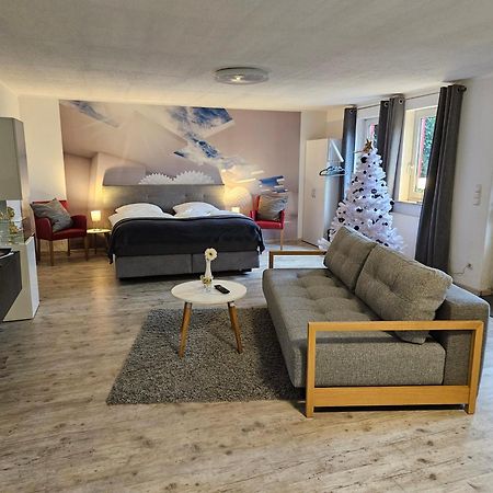 Garden-Loft Apartment Stadelhofen ภายนอก รูปภาพ